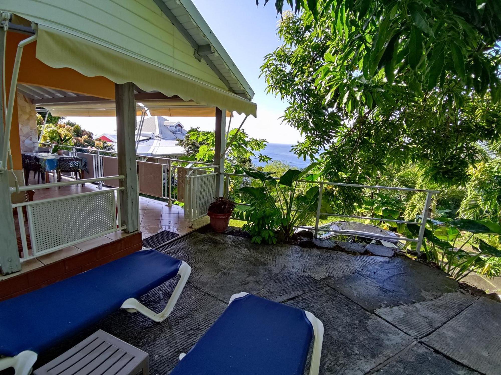 Bungalow With Sea View In Deshaies Exteriér fotografie